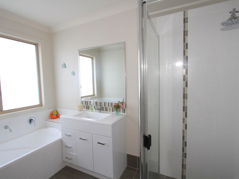 Unit 2/30 Riverview Street, Emerald QLD 4720