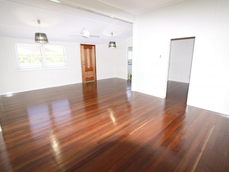 13 White Street, Emerald QLD 4720