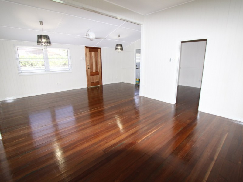 13 White Street, Emerald QLD 4720