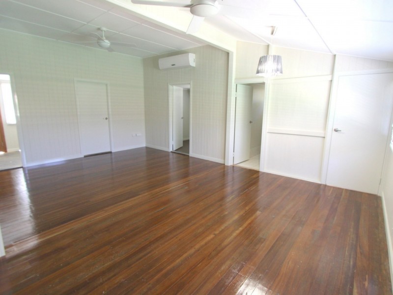 13 White Street, Emerald QLD 4720