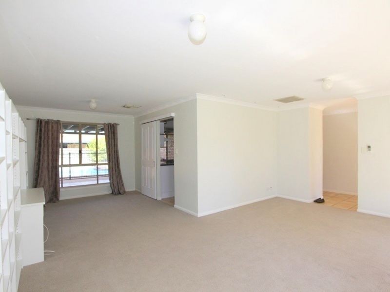 59 Crinum Crescent, Emerald QLD 4720