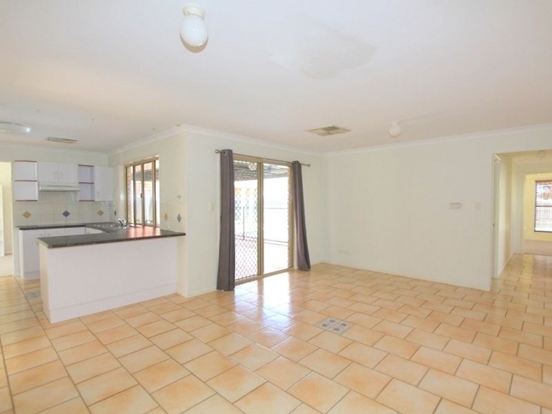 59 Crinum Crescent, Emerald QLD 4720