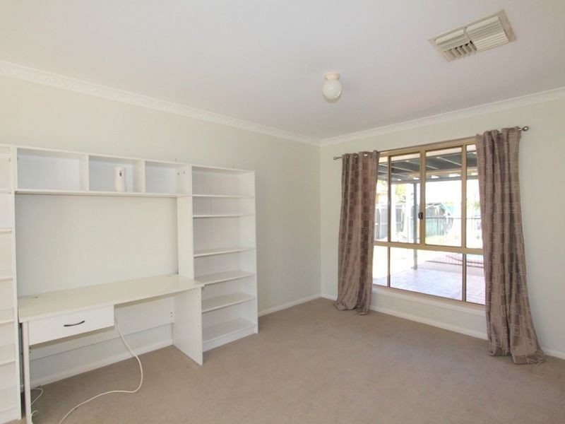 59 Crinum Crescent, Emerald QLD 4720