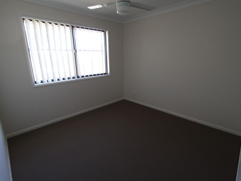 54 Mayfair Drive, Emerald QLD 4720