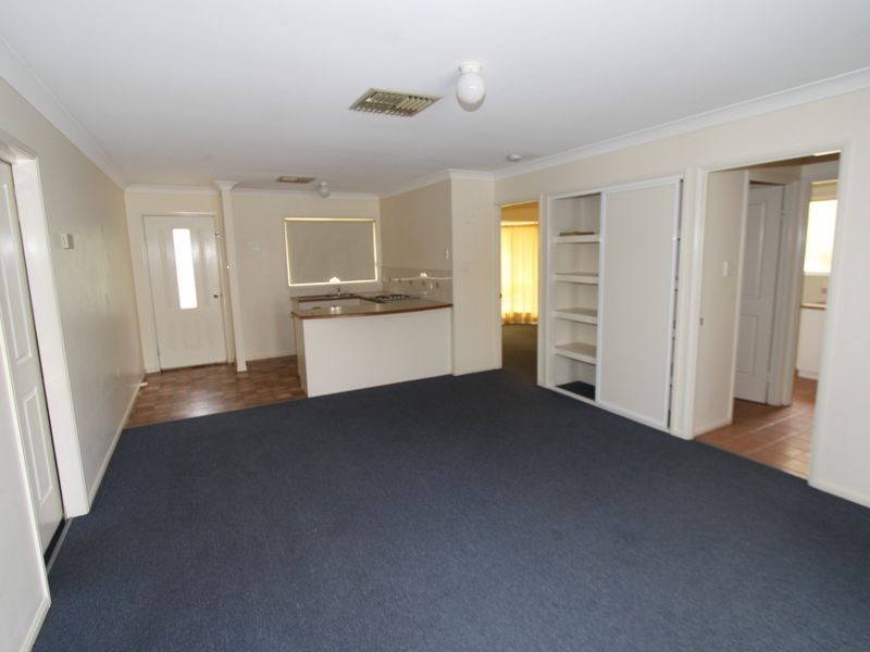 2/222 Borilla Street, Emerald QLD 4720