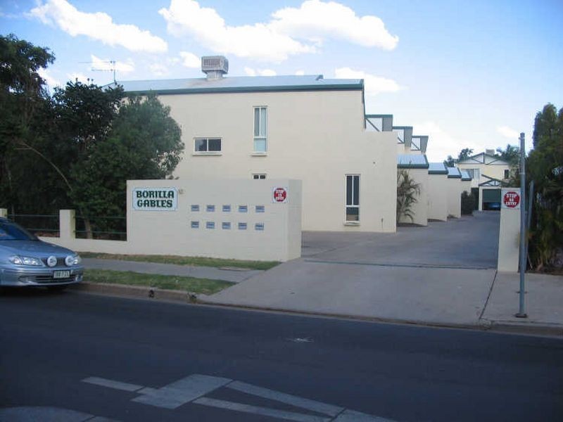 2/52 Borilla Street, Emerald QLD 4720