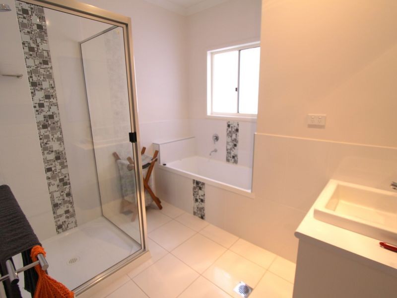 1/62 Gladstone Street, Emerald QLD 4720