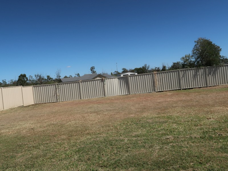 9 Newman Drive, Emerald QLD 4720