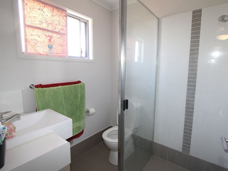 2/40 Moriarty Street, Emerald QLD 4720