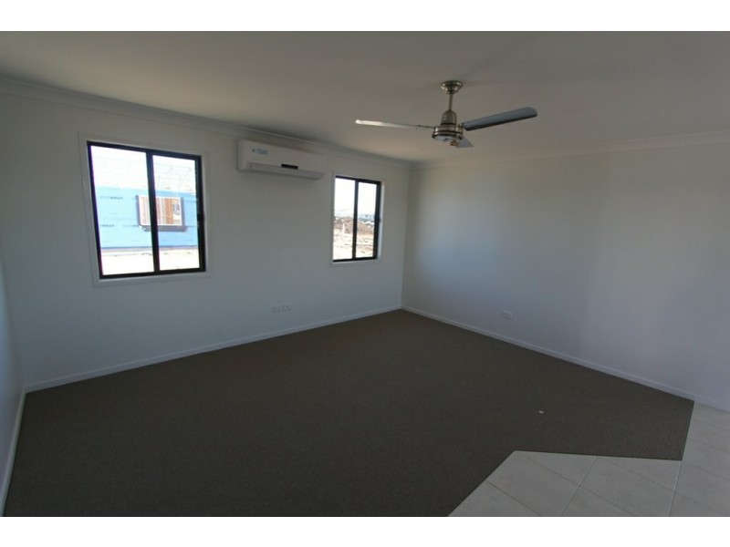 5 Whitney Street, Emerald QLD 4720
