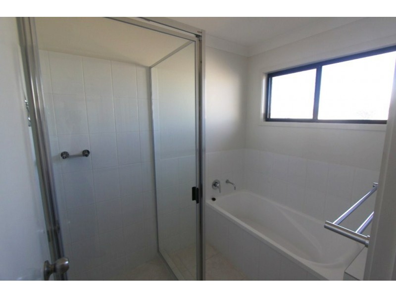 5 Whitney Street, Emerald QLD 4720