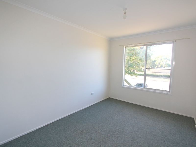 57 Roberts St, Emerald QLD 4720