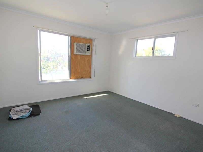 57 Roberts St, Emerald QLD 4720