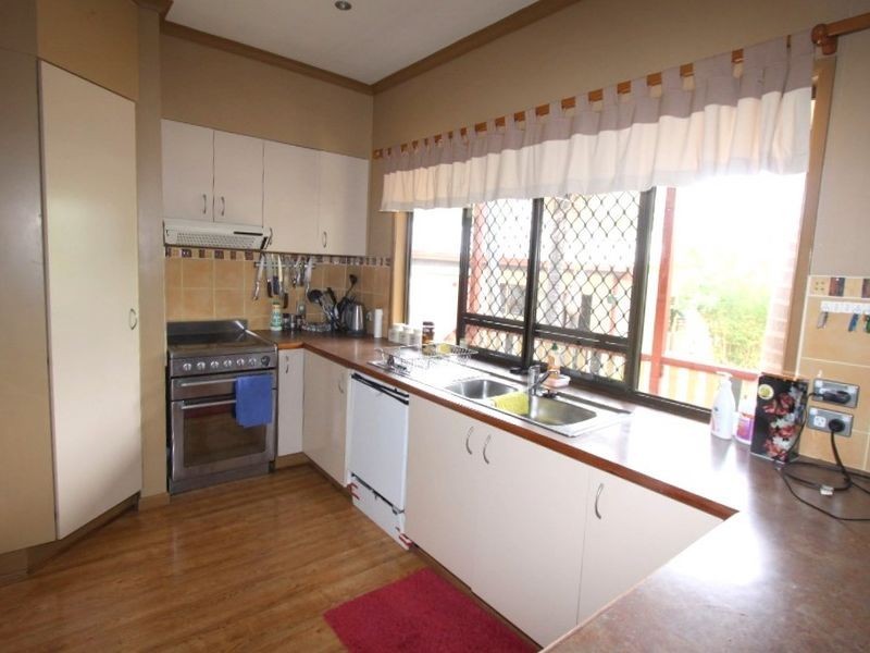 6 Julie Court, Emerald QLD 4720