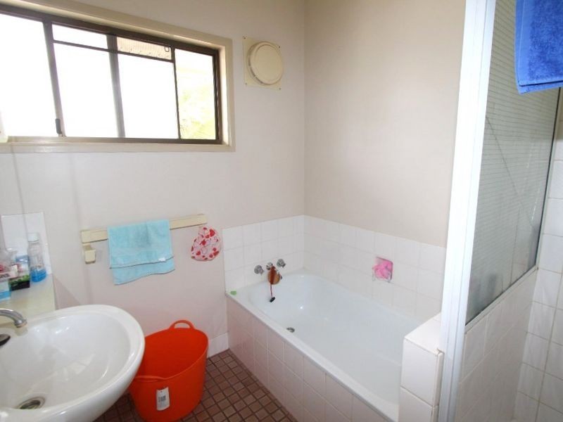 6 Julie Court, Emerald QLD 4720