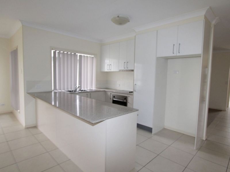 17 Rogers Street, Emerald QLD 4720