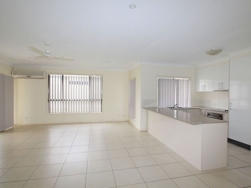 17 Rogers Street, Emerald QLD 4720