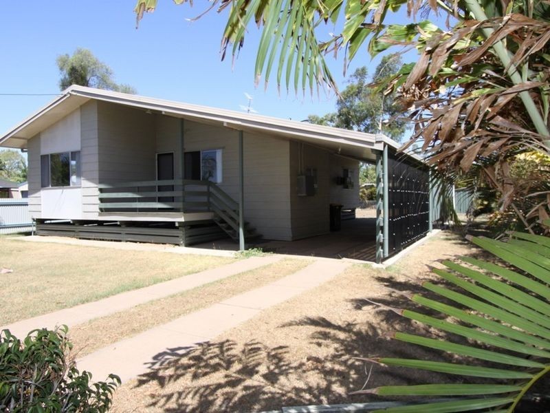 34 Campbell Street, Emerald QLD 4720
