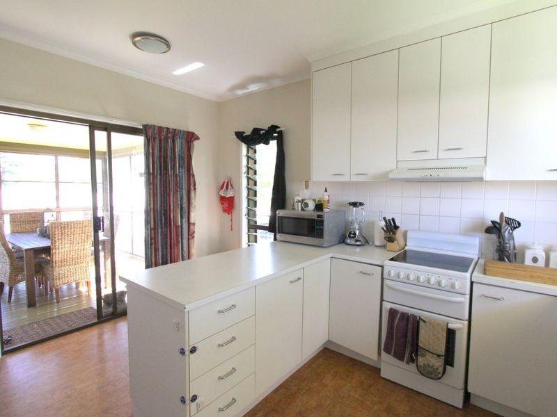 6 Green Grove, Emerald QLD 4720