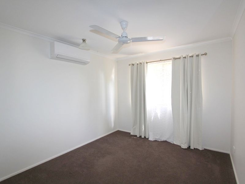 19 Mellish Crescent, Emerald QLD 4720