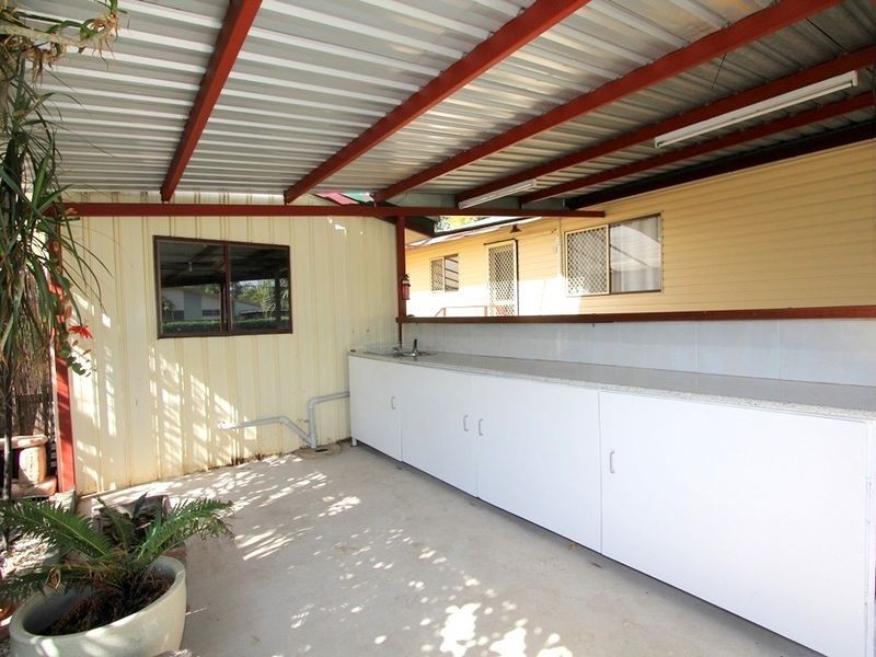 19 Mellish Crescent, Emerald QLD 4720