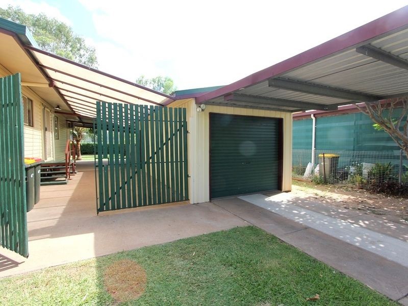 19 Mellish Crescent, Emerald QLD 4720