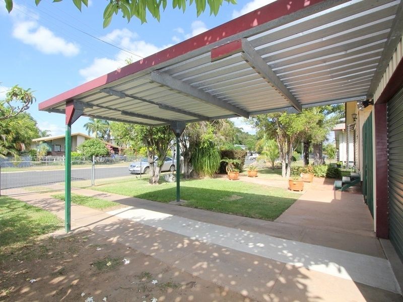 19 Mellish Crescent, Emerald QLD 4720