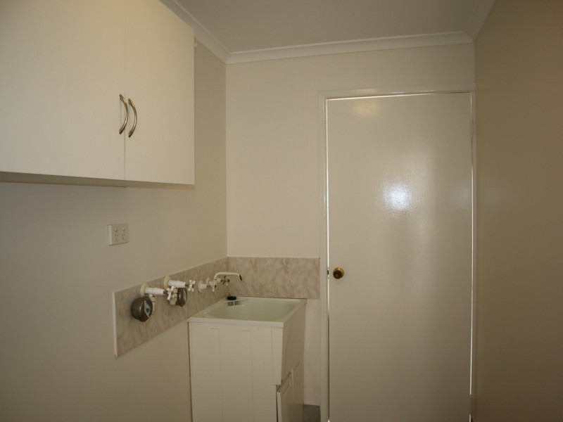 9 Bauhinia Ct, Emerald QLD 4720