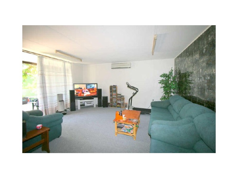 25 Harris Street, Emerald QLD 4720