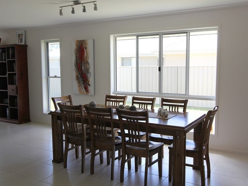 24 Kassidy Street, Emerald QLD 4720