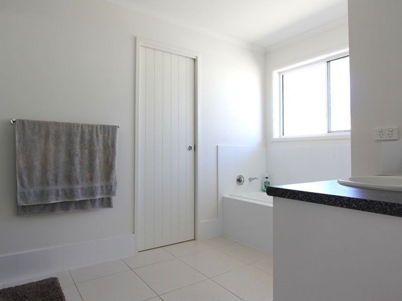 24 Kassidy Street, Emerald QLD 4720