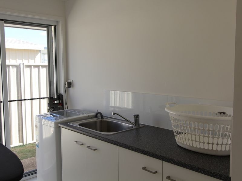 24 Kassidy Street, Emerald QLD 4720