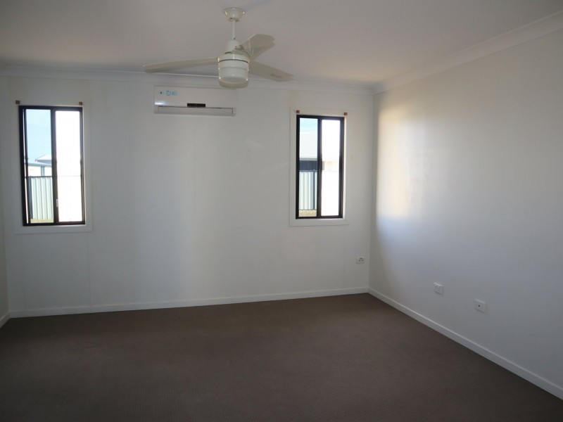 69 Mayfair Drive, Emerald QLD 4720