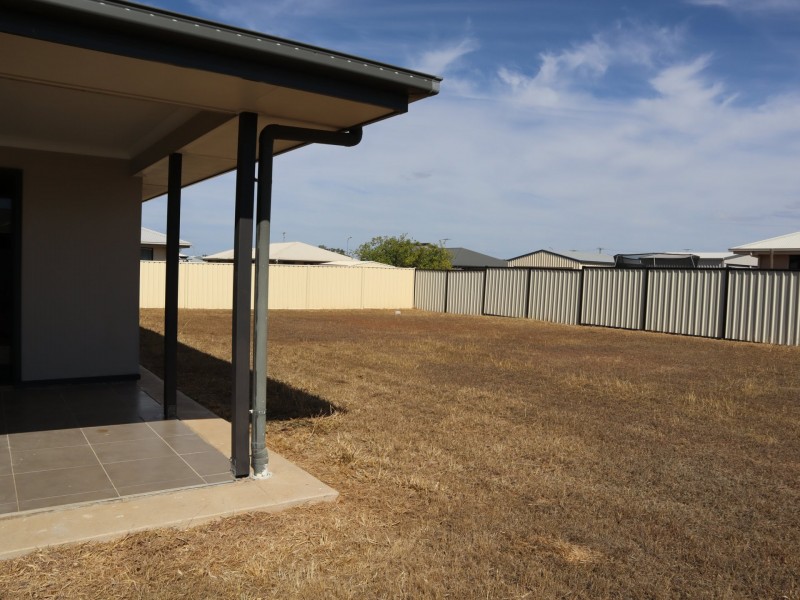69 Mayfair Drive, Emerald QLD 4720