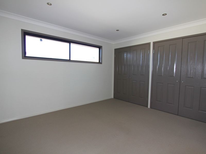Unit 2/2 Morgan Place, Emerald QLD 4720