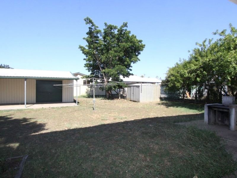 3 Huntley Street, Capella QLD 4723