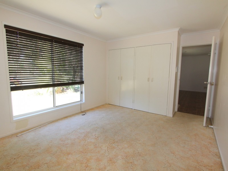 84 Braeside Rd, Emerald QLD 4720