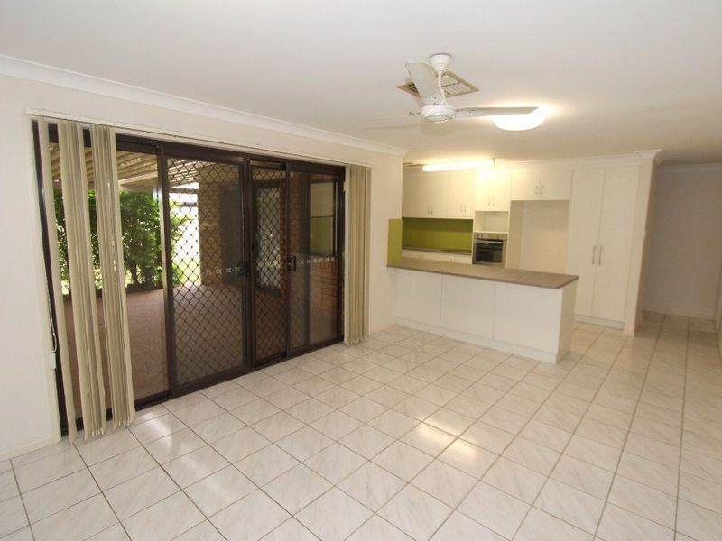 6 Ward Place, Emerald QLD 4720