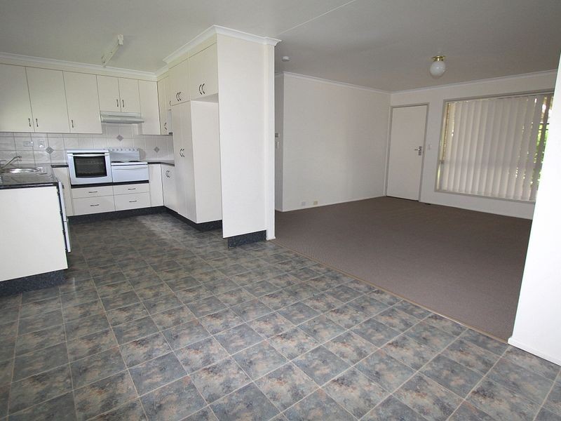 7 Gibson Grove, Emerald QLD 4720