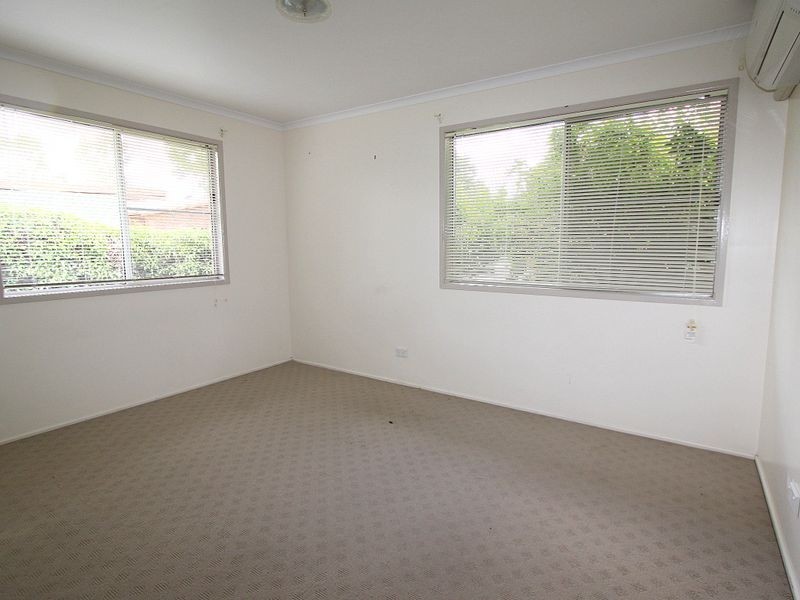 7 Gibson Grove, Emerald QLD 4720