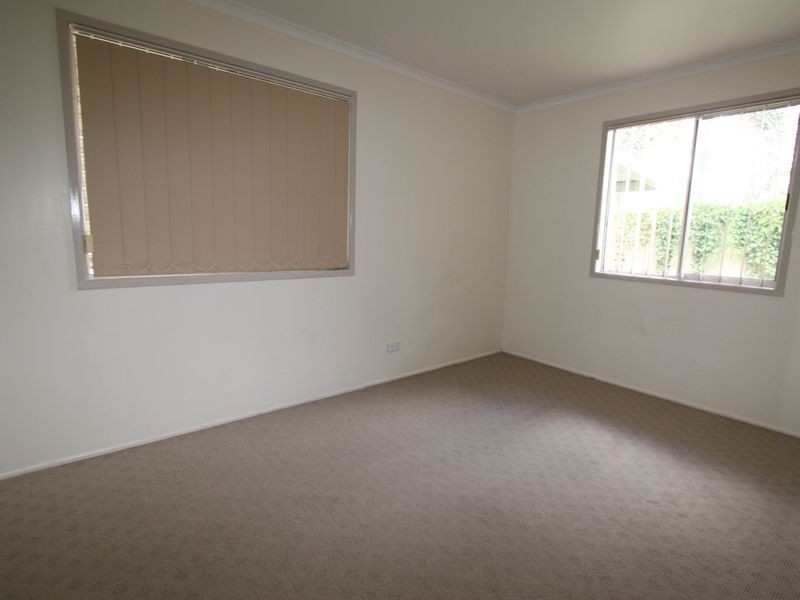 7 Gibson Grove, Emerald QLD 4720