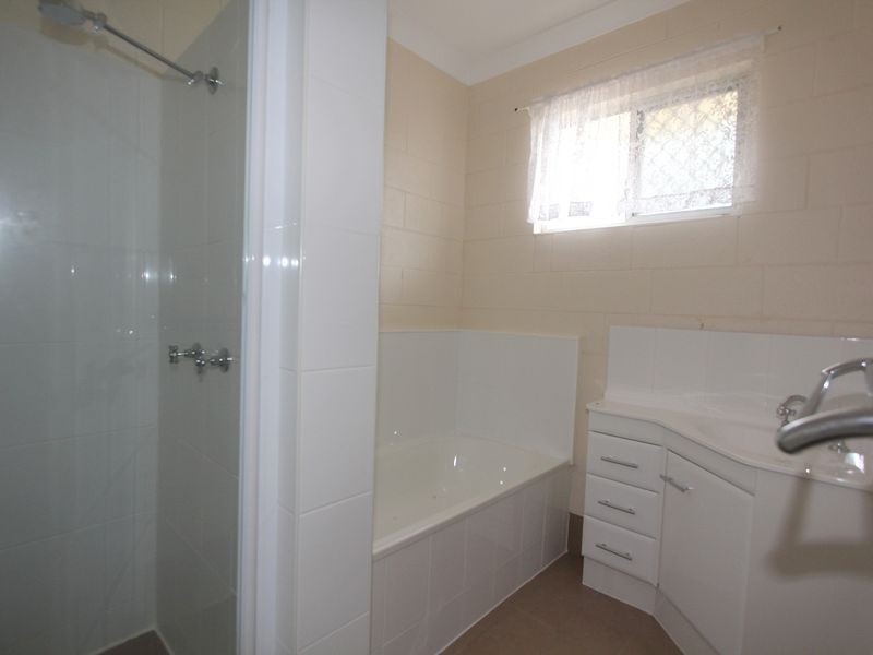 Unit 1/18 Diamond Avenue, Emerald QLD 4720