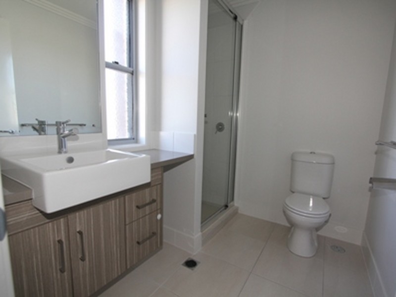 Unit 11/20-24 Mooney Crescent, Emerald QLD 4720