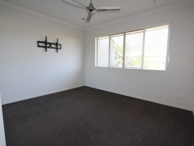 Unit 11/20-24 Mooney Crescent, Emerald QLD 4720