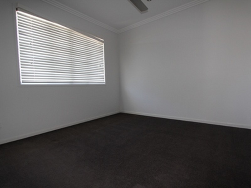 Unit 11/20-24 Mooney Crescent, Emerald QLD 4720