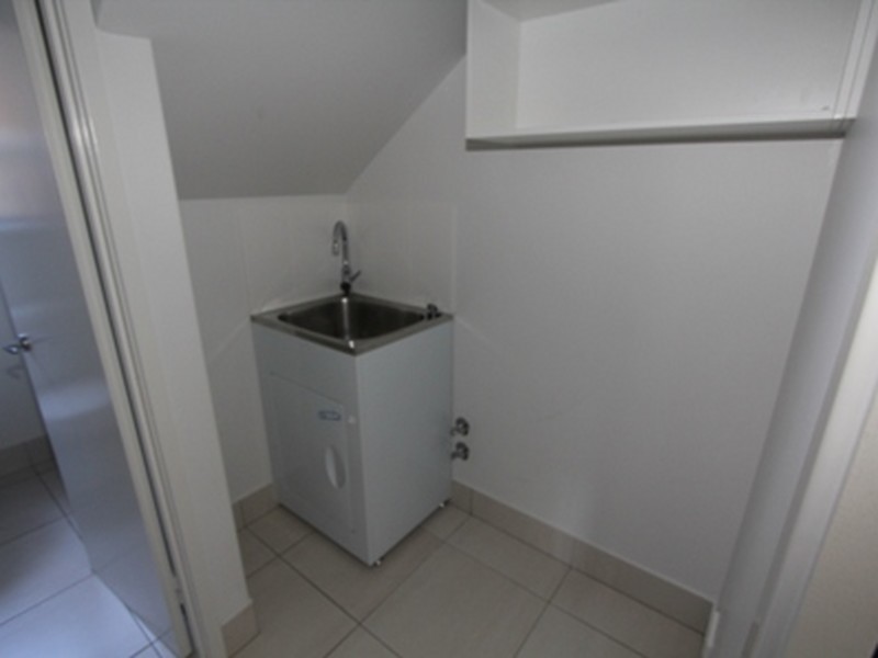 Unit 11/20-24 Mooney Crescent, Emerald QLD 4720