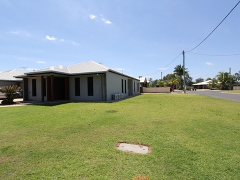 Unit 1/228 Borilla Street, Emerald QLD 4720