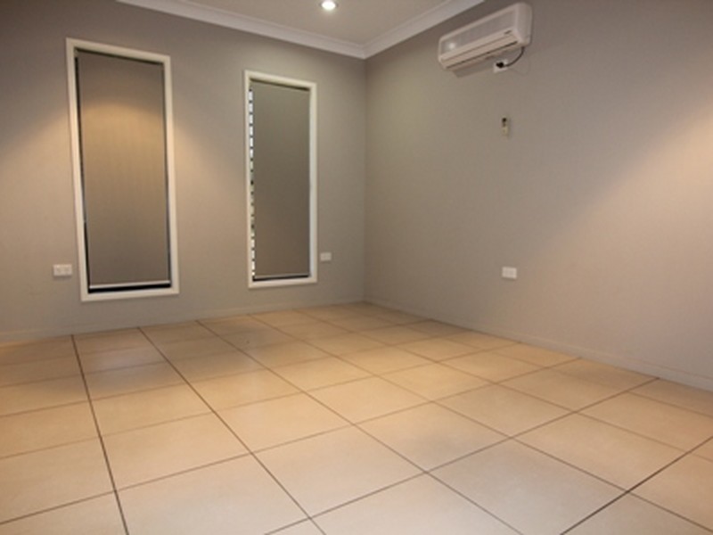 Unit 1/228 Borilla Street, Emerald QLD 4720