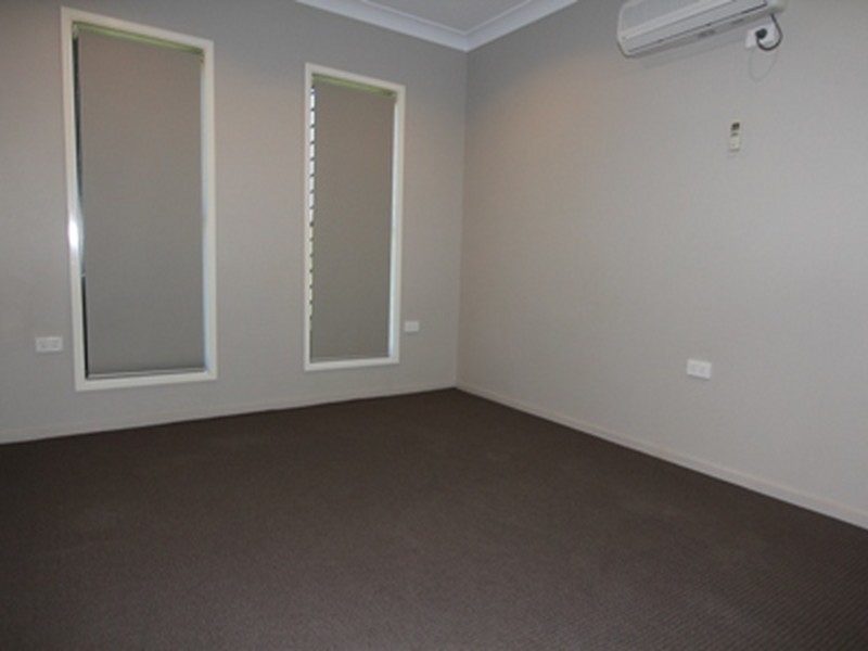 Unit 1/228 Borilla Street, Emerald QLD 4720