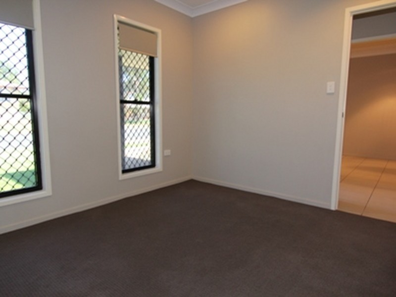 Unit 1/228 Borilla Street, Emerald QLD 4720